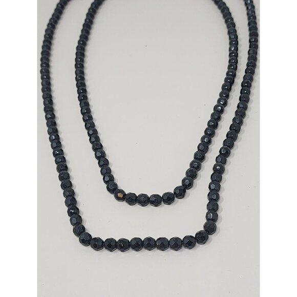 Vintage Black Glass‎ Beaded Necklace Faceted Aproximately 26# Clasped - Picture 2 of 4